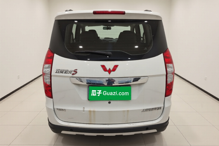 五菱汽车 五菱宏光 2013款 1.5L S豪华型车身外观6