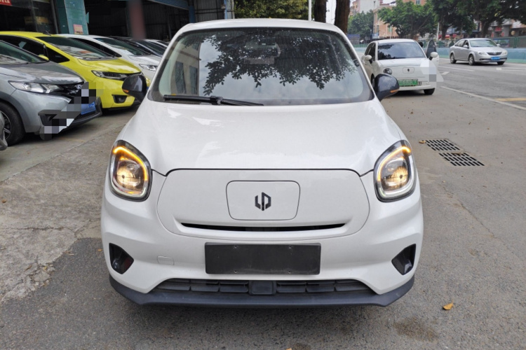 零跑汽车 零跑T03 2023款 310轻享版车身外观2