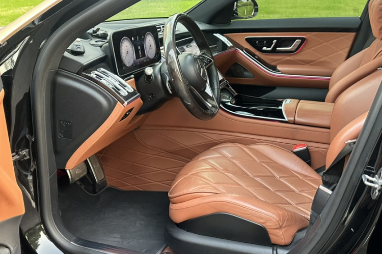 奔驰 迈巴赫S级 2022款 S 480 4MATIC 智臻特别版中控内饰7004