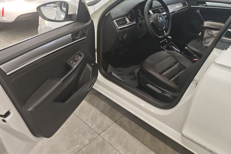 大众 宝来 2018款 1.5L 自动舒适型中控内饰20