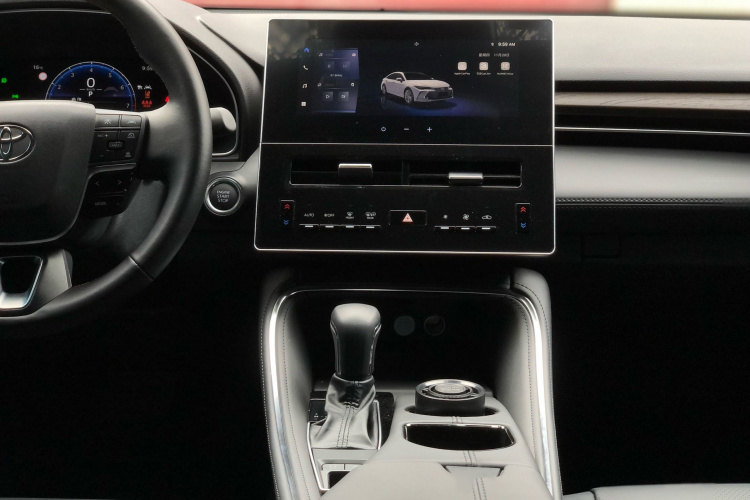 丰田 亚洲龙 2024款 2.0L 进取版中控内饰7008