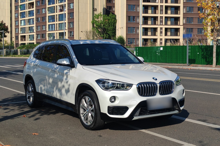 宝马X1 2018款 sDrive20Li 领先型车身外观6005