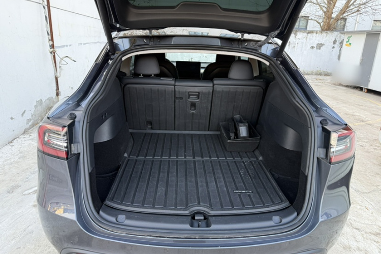 特斯拉 Model Y 2022款 改款 后轮驱动版局部细节23
