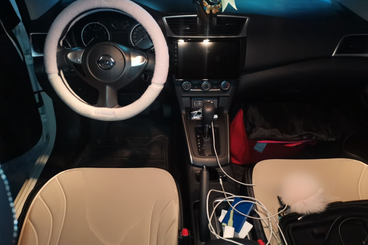 日产 轩逸 2022款 经典 1.6XE CVT舒适版中控内饰12