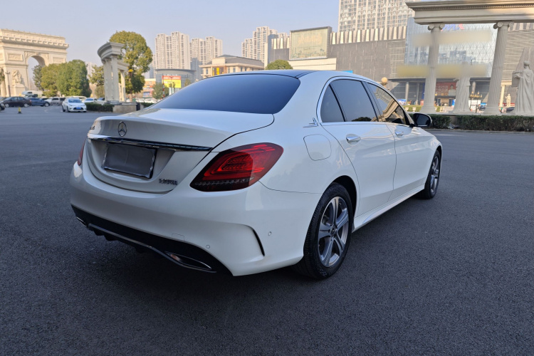 奔驰C级 2021款 C 260 L 运动版车身外观6006