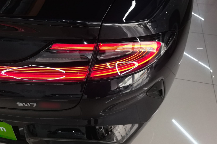 小米汽车 小米SU7 2024款 四驱超长续航高阶智驾Max版车身外观9