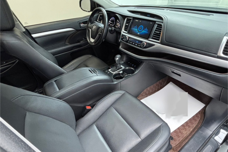 丰田 汉兰达 2021款 2.0T 四驱豪华版 7座中控内饰7006