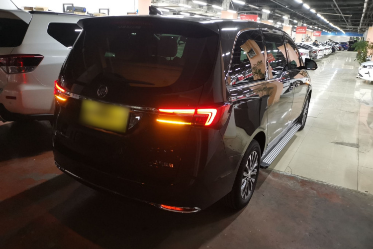 别克GL8 2021款 陆上公务舱 652T 豪华型车身外观7