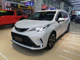 丰田 格瑞维亚 2022款 2.5L混动 旗舰版