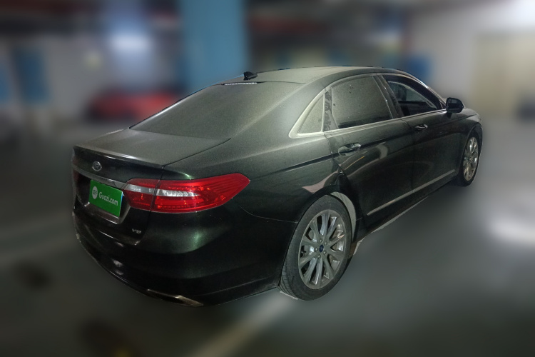 福特 金牛座 2017款 EcoBoost 325 V6旗舰型车身外观7