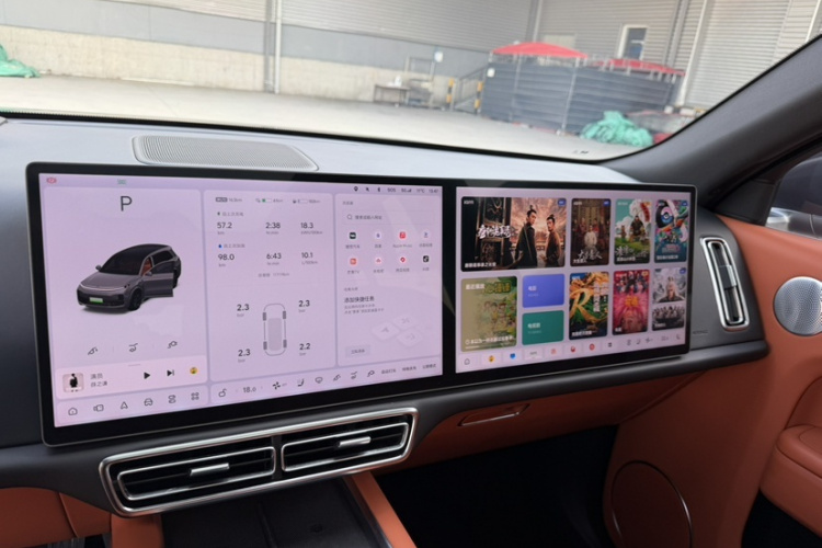 理想汽车 理想L8 2023款 Pro中控内饰7009