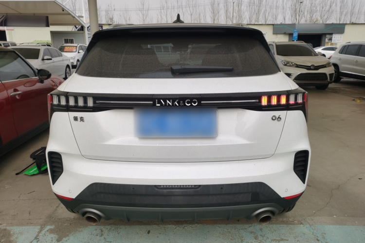 领克06 2021款 1.5T Shero粉色特别版车身外观6