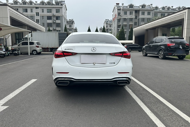 奔驰C级 2022款 改款 C 200 L 运动版车身外观6001