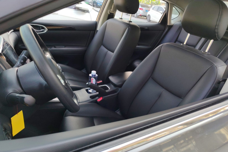 日产 轩逸 2022款 经典 1.6XL CVT豪华版局部细节19