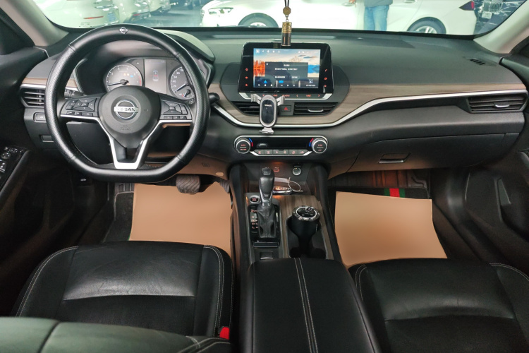 日产 天籁 2021款 2.0L XL 舒适版中控内饰12