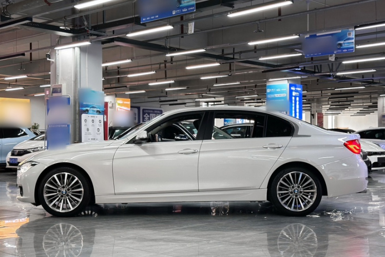 宝马3系 2019款 320Li 时尚型车身外观6005
