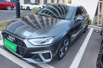奥迪A4L 2020款 40 TFSI quattro 豪华动感型