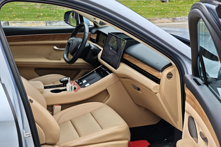 鸿蒙智行 问界M5 2022款 纯电四驱性能版中控内饰7001