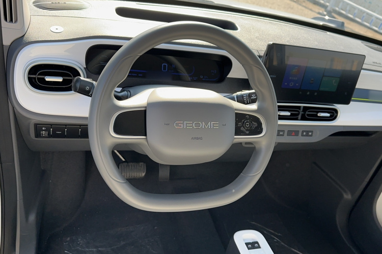 吉利银河 2025款 210km 熊猫卡丁局部细节13