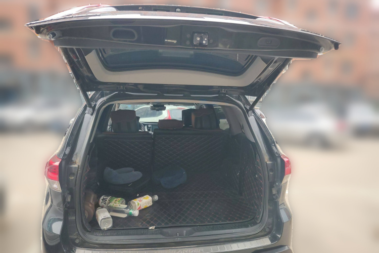 丰田 汉兰达 2018款 2.0T 四驱豪华版 7座 国V局部细节23