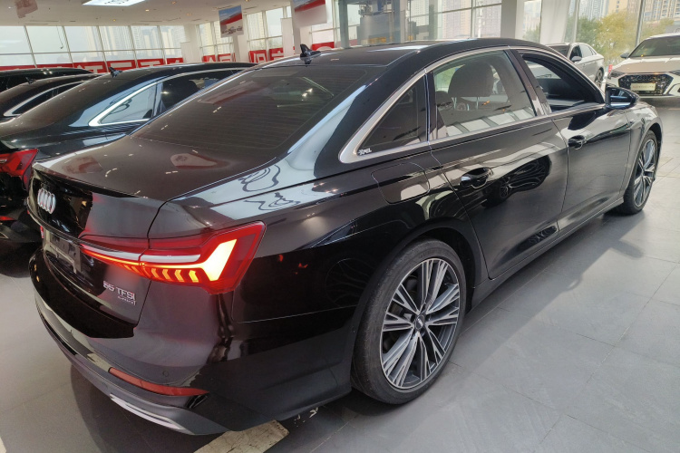 奥迪A6L 2020款 45 TFSI quattro 臻选动感型车身外观6005