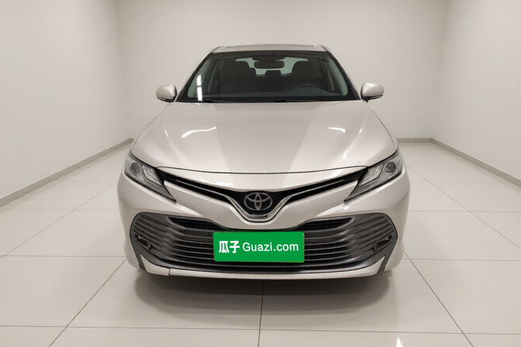 丰田 凯美瑞 2018款 2.0G 豪华版车身外观2