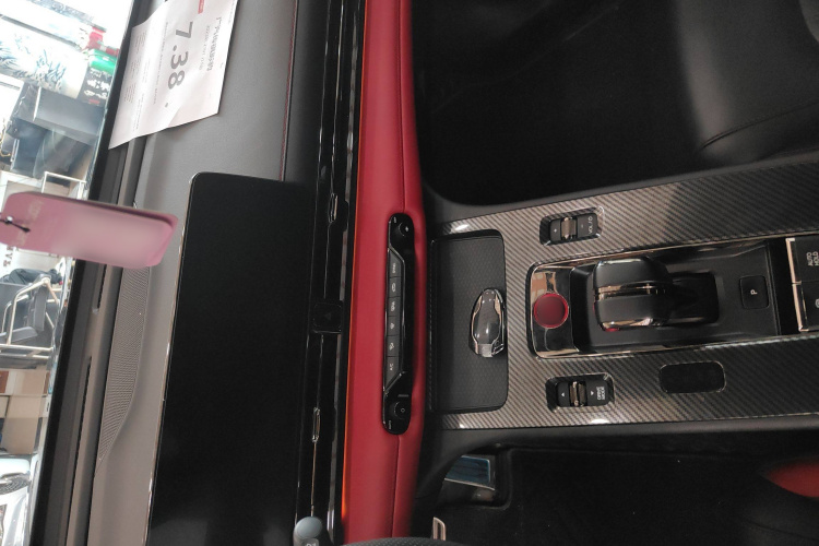 广汽传祺 影豹 2023款 270T DCT J15版中控内饰7003