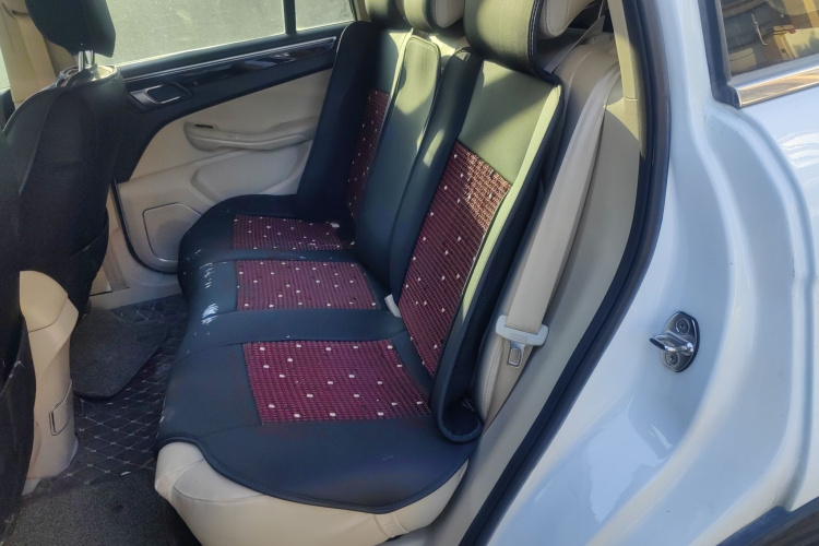 众泰 大迈X5 2017款 升级版 1.5T CVT地主型中控内饰7001