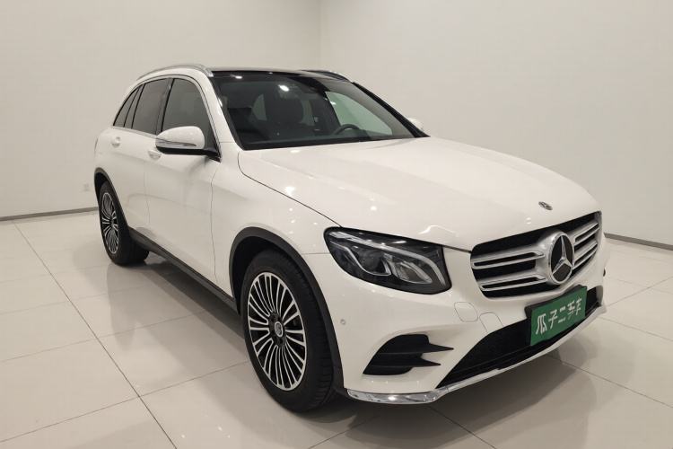 奔驰GLC 2019款 GLC 260 4MATIC 动感型车身外观3