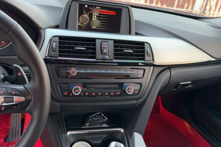 宝马4系 2014款 420i 时尚型局部细节16