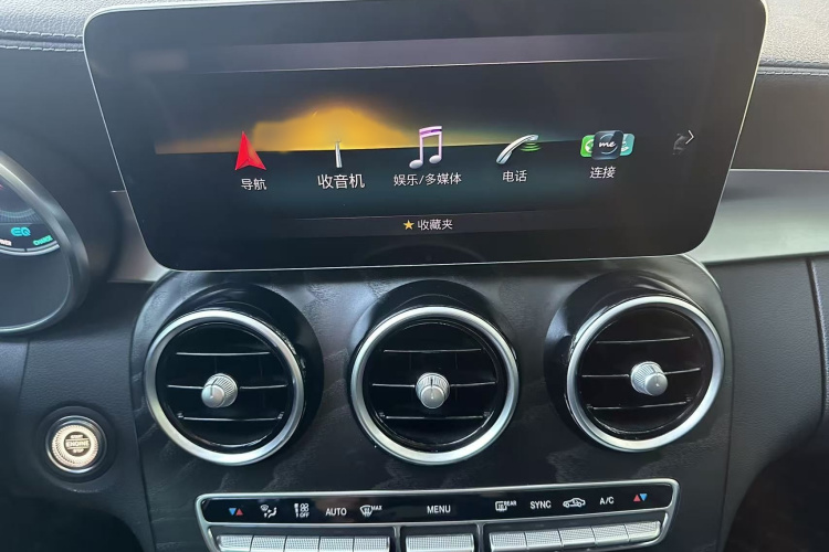 奔驰C级 2019款 改款 C 260 L 运动版中控内饰7006