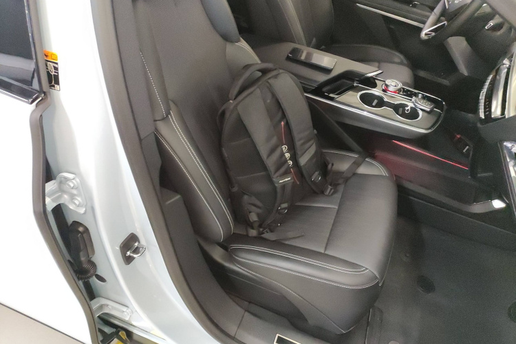 凯迪拉克 IQ锐歌 2022款 后驱长续航豪华版局部细节41