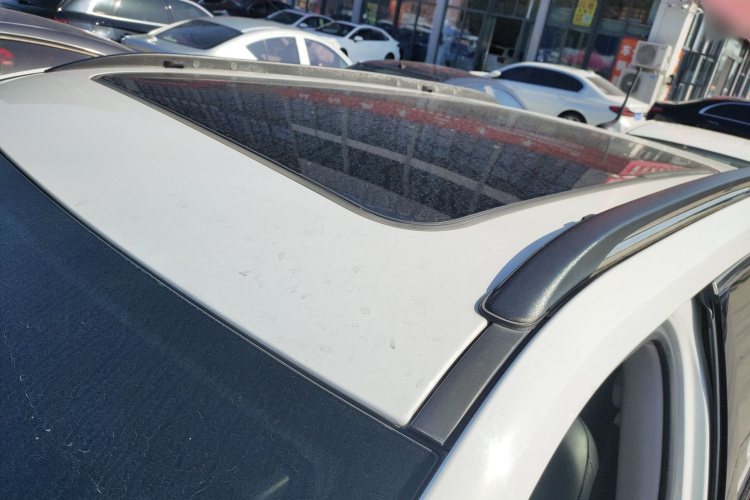 Jeep 指南者 2019款 220T 自动家享版局部细节57