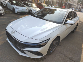现代 伊兰特 2023款 1.5L CVT GLX精英版