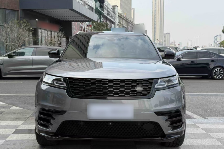 路虎 揽胜星脉 2021款 P250 熠黑珍藏版车身外观6001