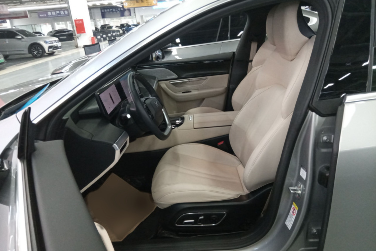 小鹏P7 2020款 670E局部细节19