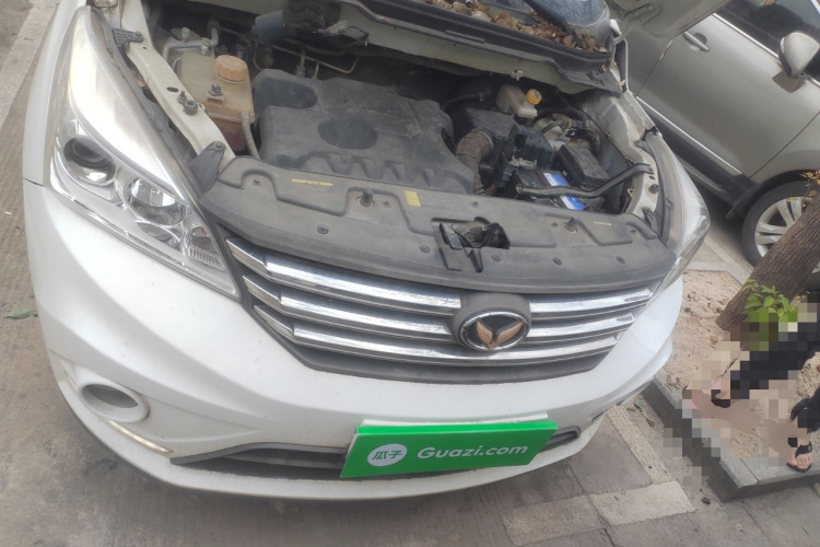 北汽幻速H3 2016款 H3F 1.5L 手动尊贵型局部细节24