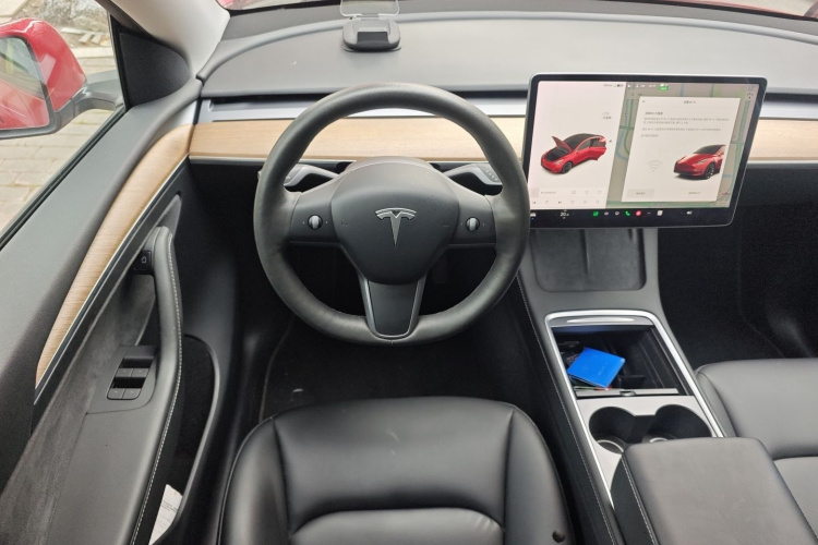 特斯拉 Model Y 2021款 长续航全轮驱动版局部细节13