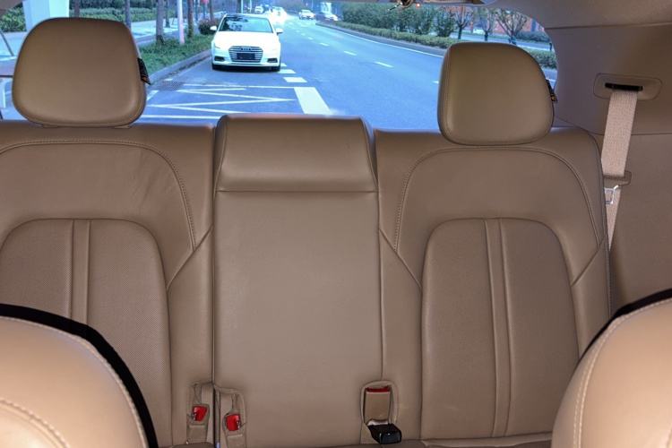 别克GL8 2020款 ES陆尊 653T 豪华型中控内饰7008