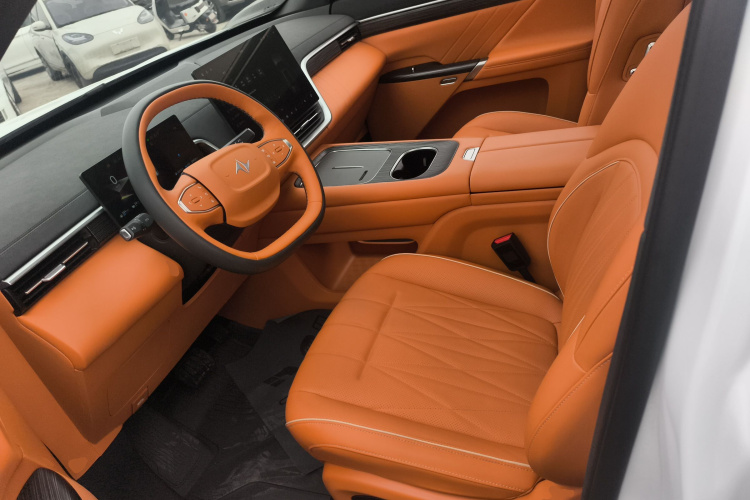 东风奕派 eπ008 2025款 210Ultra增程版 5座中控内饰19