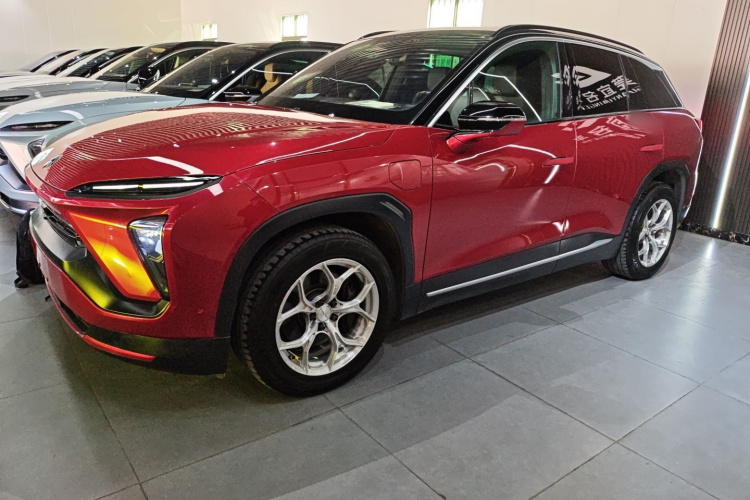 蔚来ES6 2020款 490KM 运动版车身外观4