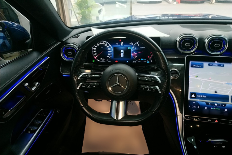 奔驰C级 2022款 C 260 L 运动版局部细节13
