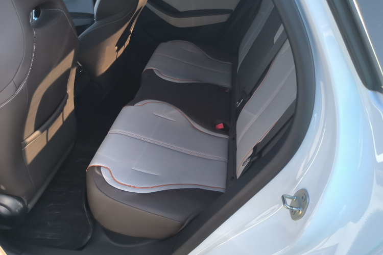 比亚迪 秦PLUS 2023款 冠军版 EV 420KM领先型中控内饰21