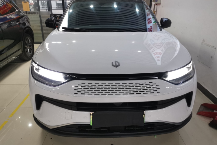 零跑汽车 零跑C11 2024款 增程 300尊享版车身外观2