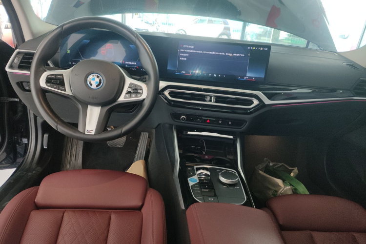 宝马i3 2024款 eDrive 35 L中控内饰7002