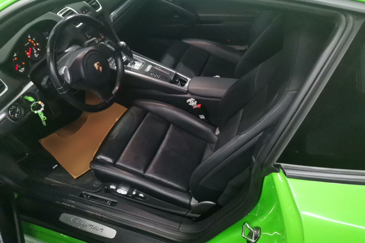 保时捷 2013款 Cayman 2.7L中控内饰7004