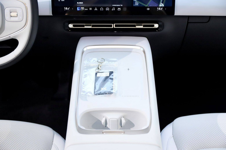 小鹏P7+ 2024款 长续航 Max中控内饰7006