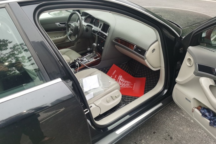 奥迪A6L 2011款 2.8 FSI 豪华型局部细节9005