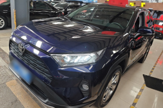 丰田 RAV4荣放 2022款 2.0L CVT两驱风尚Plus版