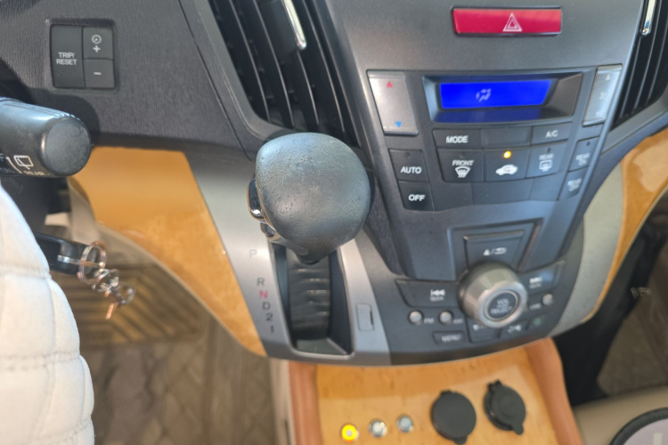 本田 奥德赛 2011款 劲秀 2.4L 舒适版局部细节18